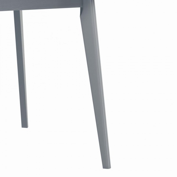 Обеденные столы