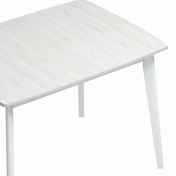 Обеденные столы