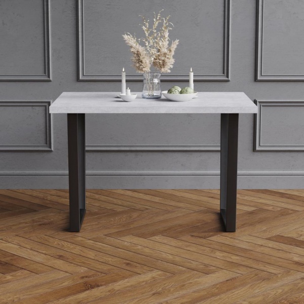 Обеденные столы