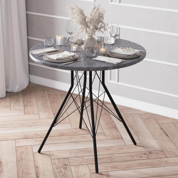 Обеденные столы