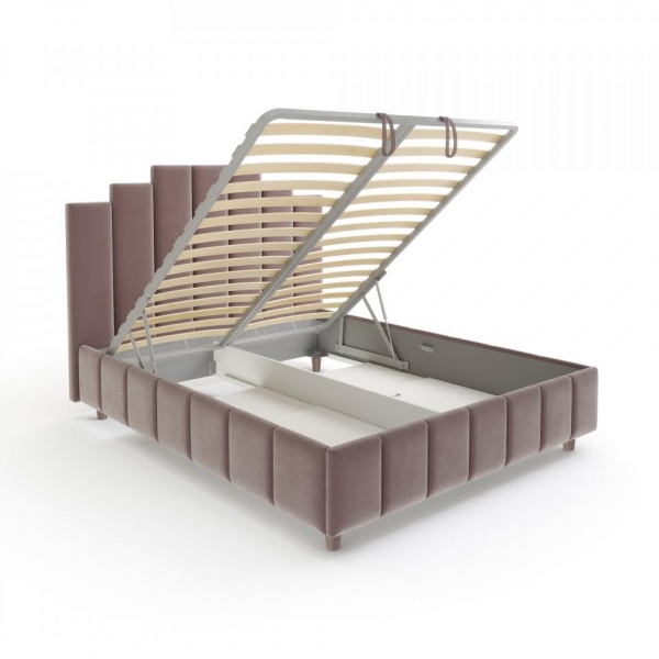 кровать в спальню