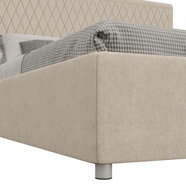 Двуспальные кровати