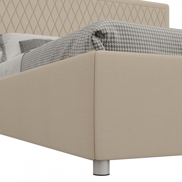 Двуспальные кровати