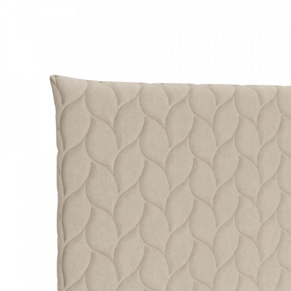 кровать в спальню