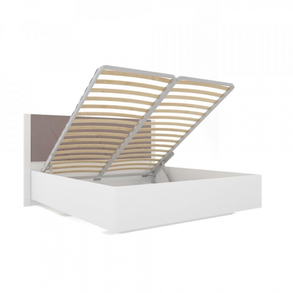 кровать в спальню