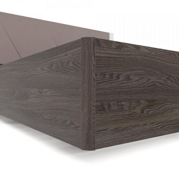 кровать в спальню