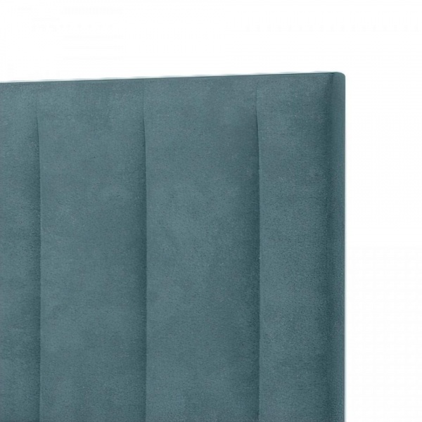 кровать в спальню