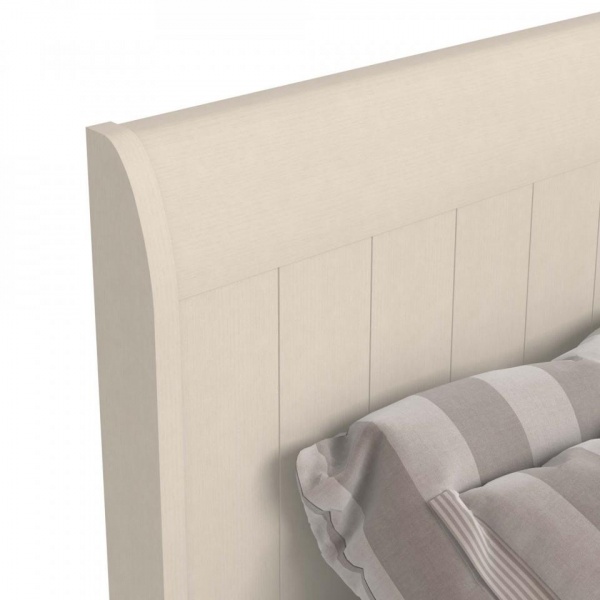 Двуспальные кровати