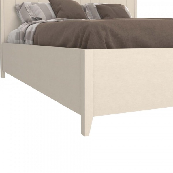 Двуспальные кровати