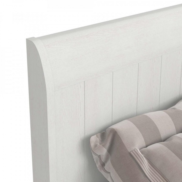 Двуспальные кровати