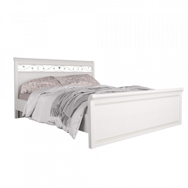 кровать в спальню