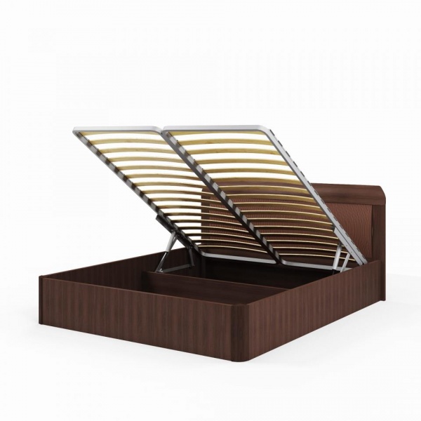 кровать в спальню