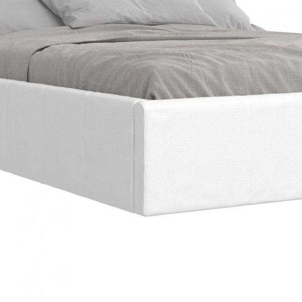 Двуспальные кровати