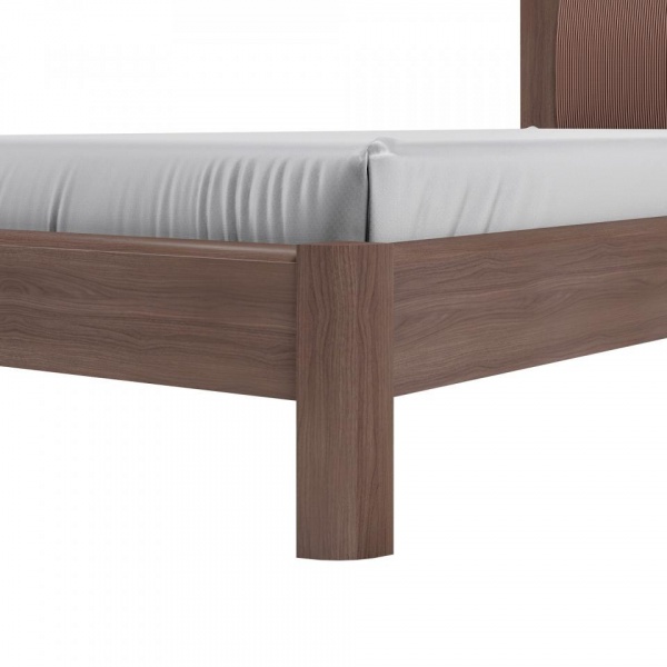 Двуспальные кровати