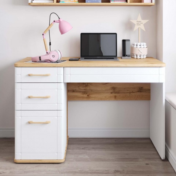 детский письменный стол