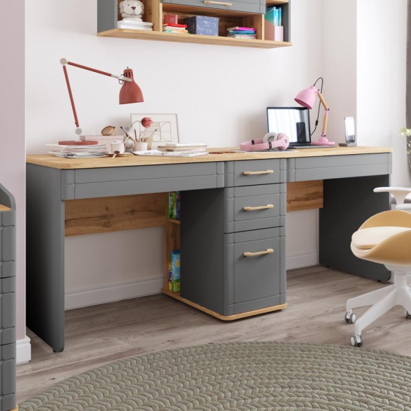 детский письменный стол