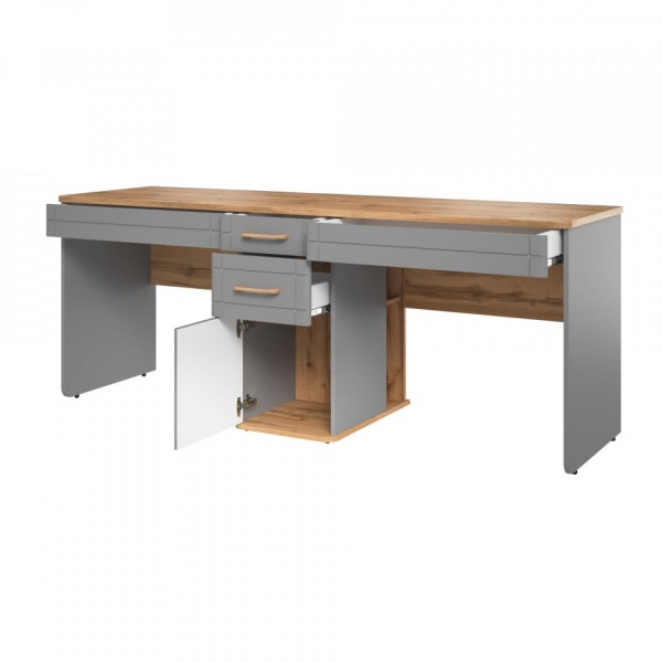 детский письменный стол