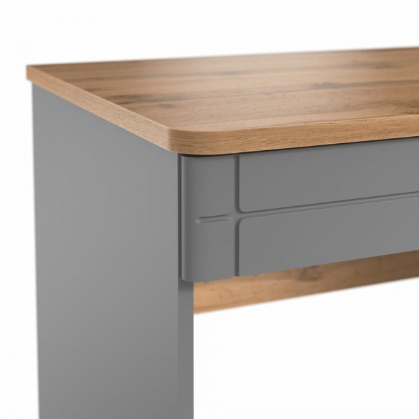 детский письменный стол