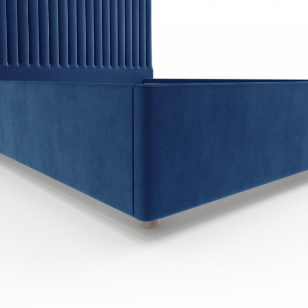 Двуспальные кровати