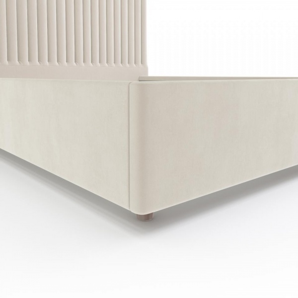 кровать в спальню