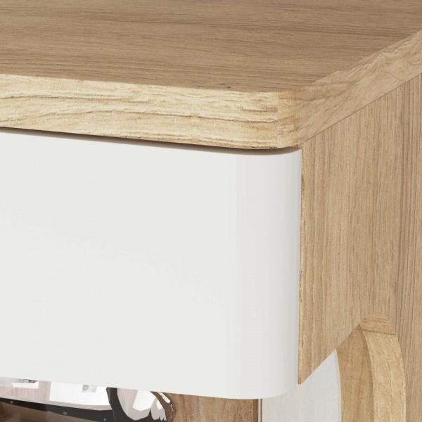 шкафы-витрины