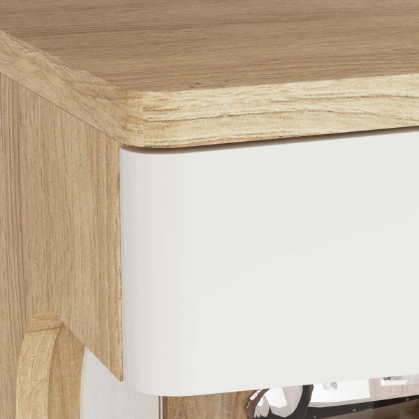 шкафы-витрины