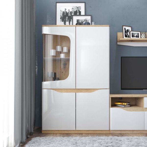 шкафы-витрины