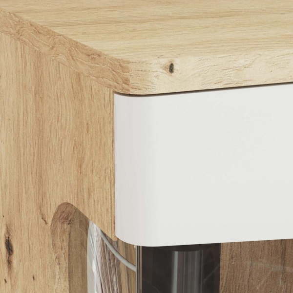 шкафы-витрины