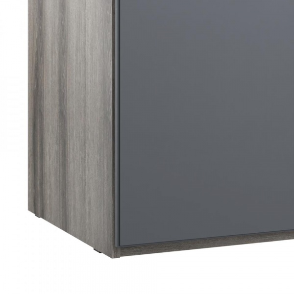 Распашные шкафы