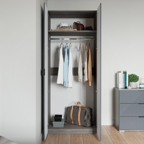 Распашные шкафы