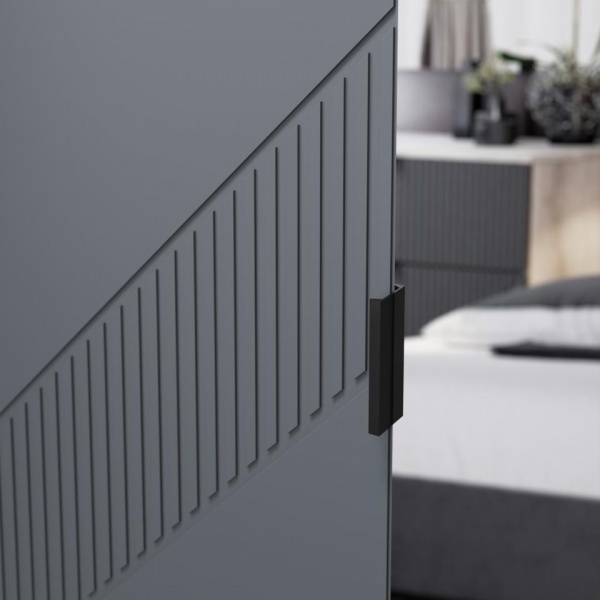 Распашные шкафы