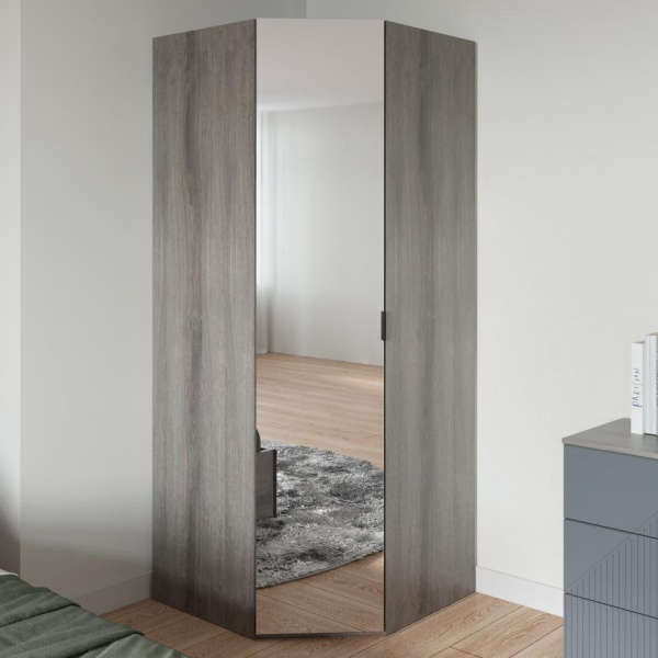 Распашные шкафы