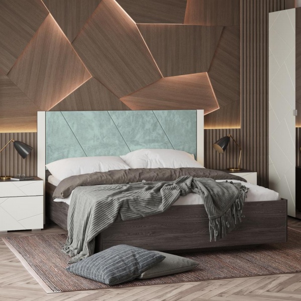 кровать в спальню