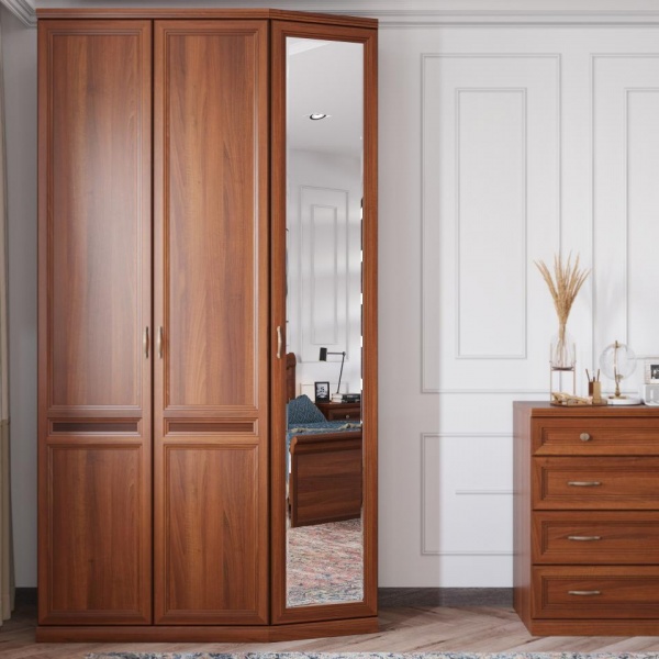 Распашные шкафы