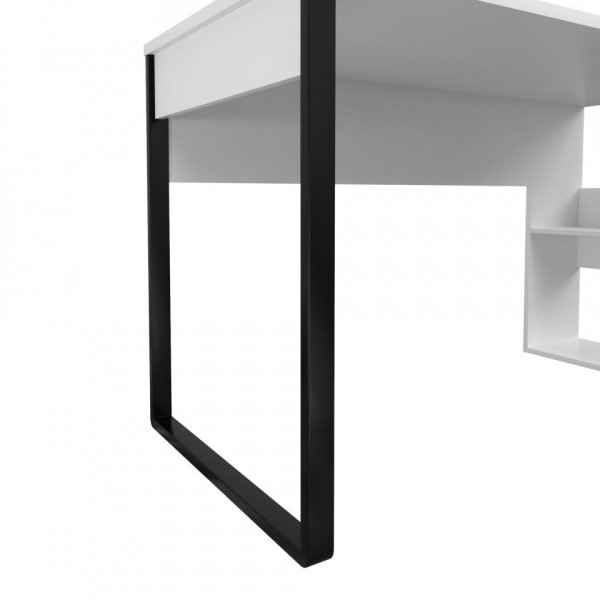 письменный стол в комнату