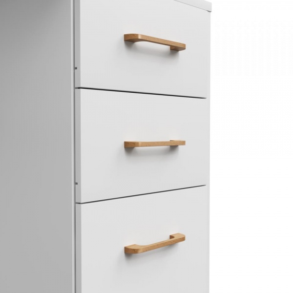 письменный стол в комнату