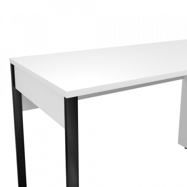 письменный стол в комнату