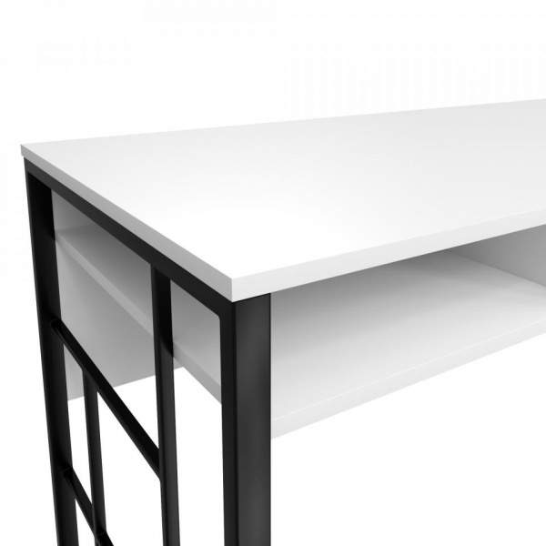 письменный стол в комнату