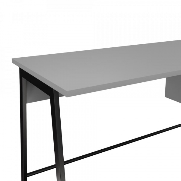 письменный стол в комнату