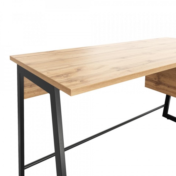 письменный стол в комнату