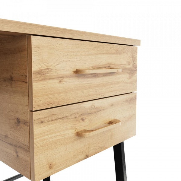 письменный стол в комнату