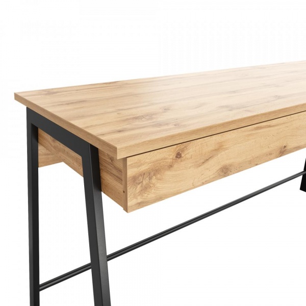 письменный стол в комнату