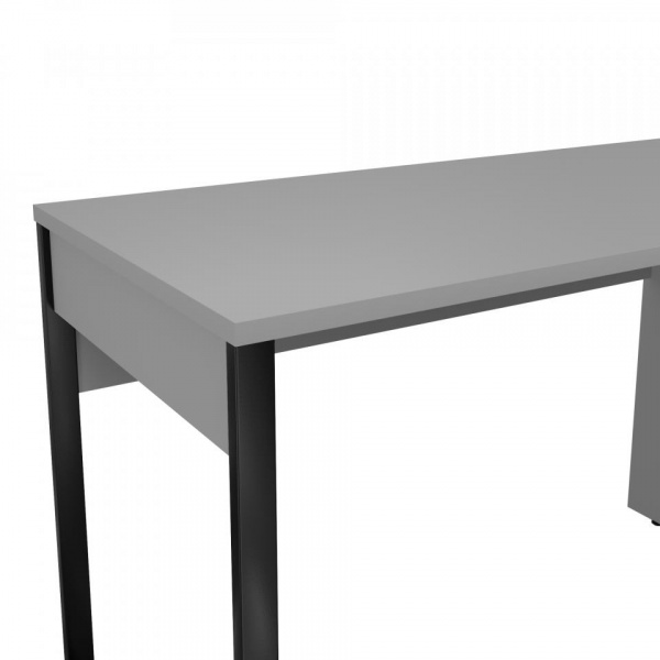 письменный стол в комнату