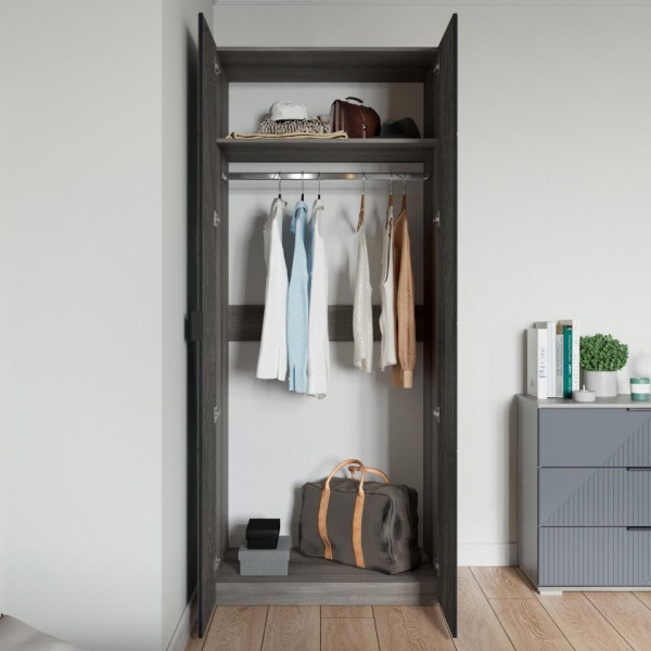 Распашные шкафы