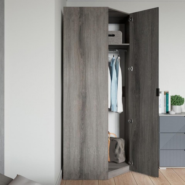 Распашные шкафы