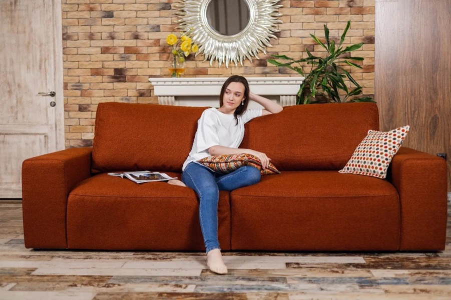 Прямой диван Моллис