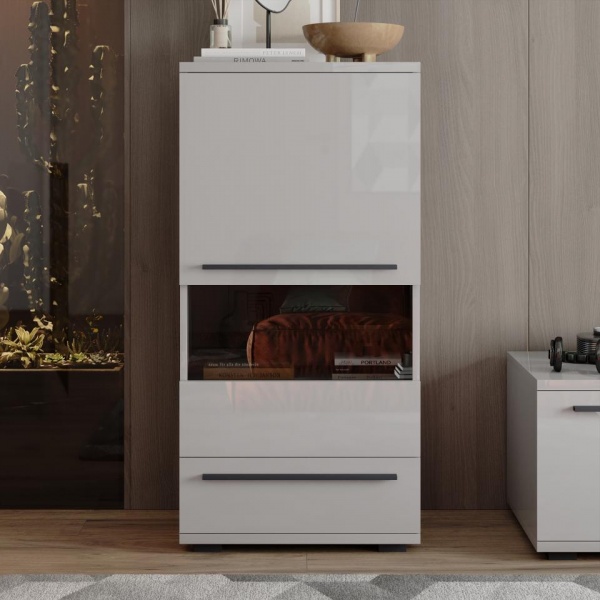 шкафы-витрины