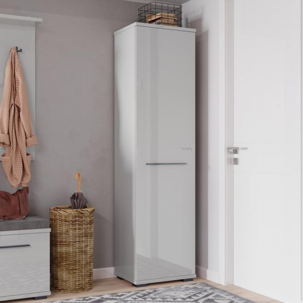 Распашные шкафы