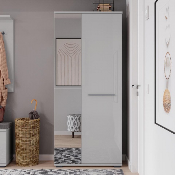 Распашные шкафы