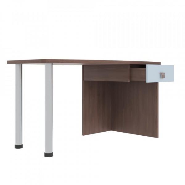 детский письменный стол